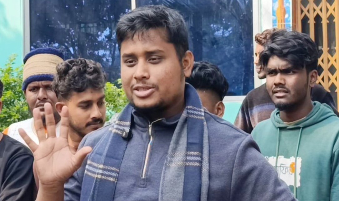 ‘হ্যাঁ’ ভোটেই গণতন্ত্রের ভিত মজবুত হবে: হাসনাত আবদুল্লাহ